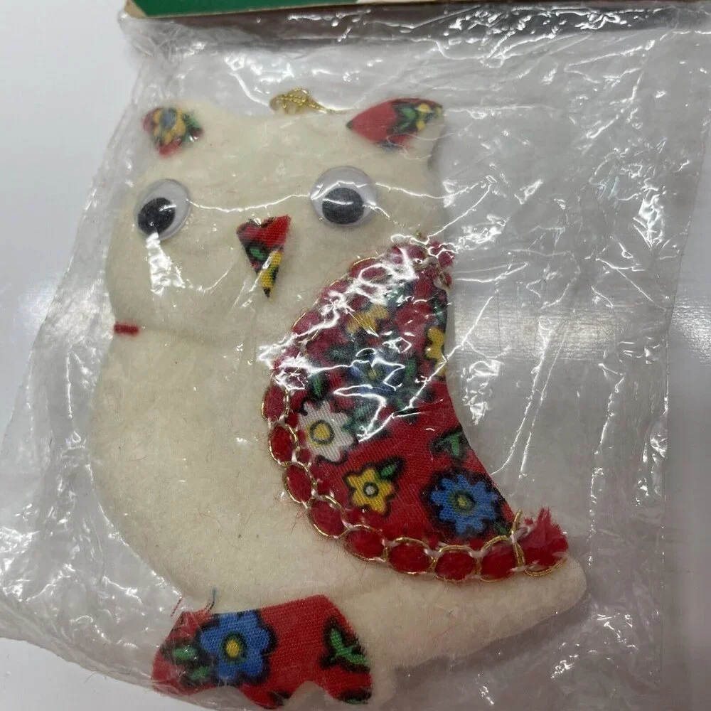 NOS Bradfords Christmas Decorations Ornament OWL 4286 The Unbreakable Kind‎ LE1